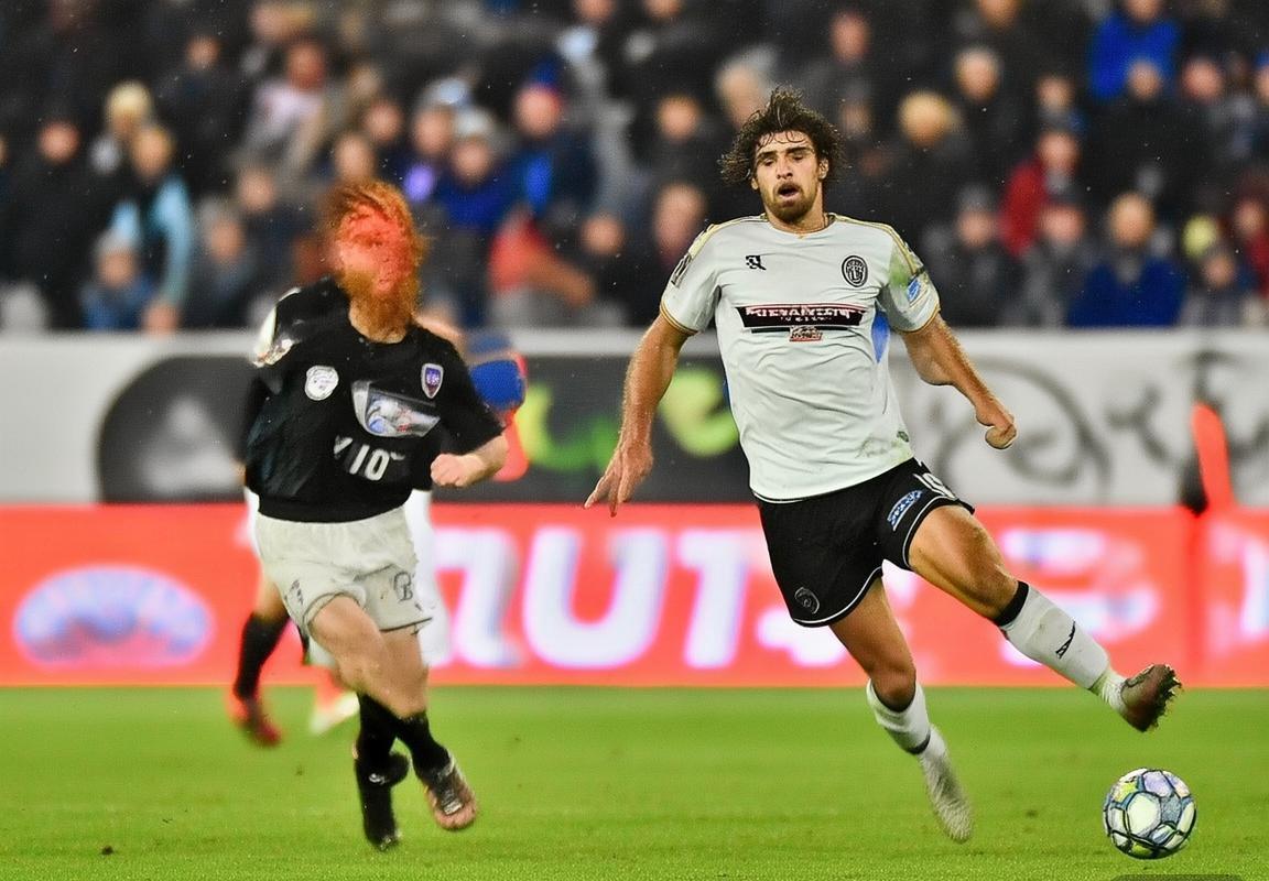 2018德乙科隆波鸿激战：赛季巅峰对决回顾(图3)